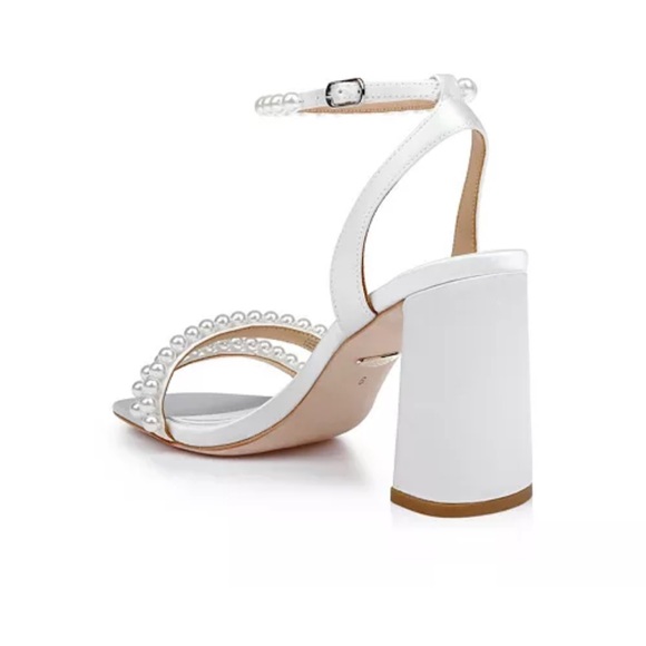 Badgley Mischka Women's Feisty Pearl Detail Block Heel Evening Sandals Size 6 - Picture 4 of 9